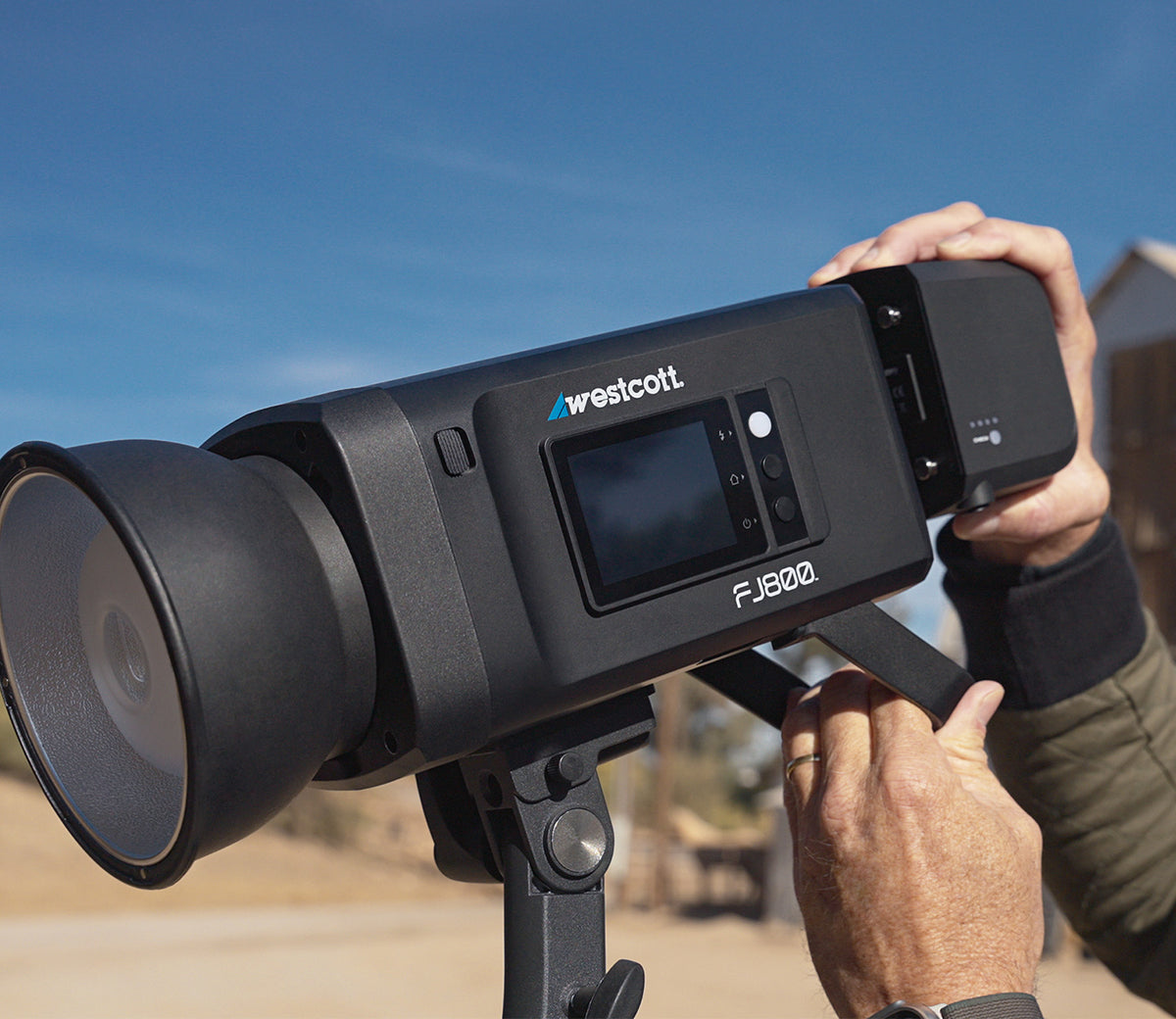 FJ800 Strobe with FJ ProMax Battery