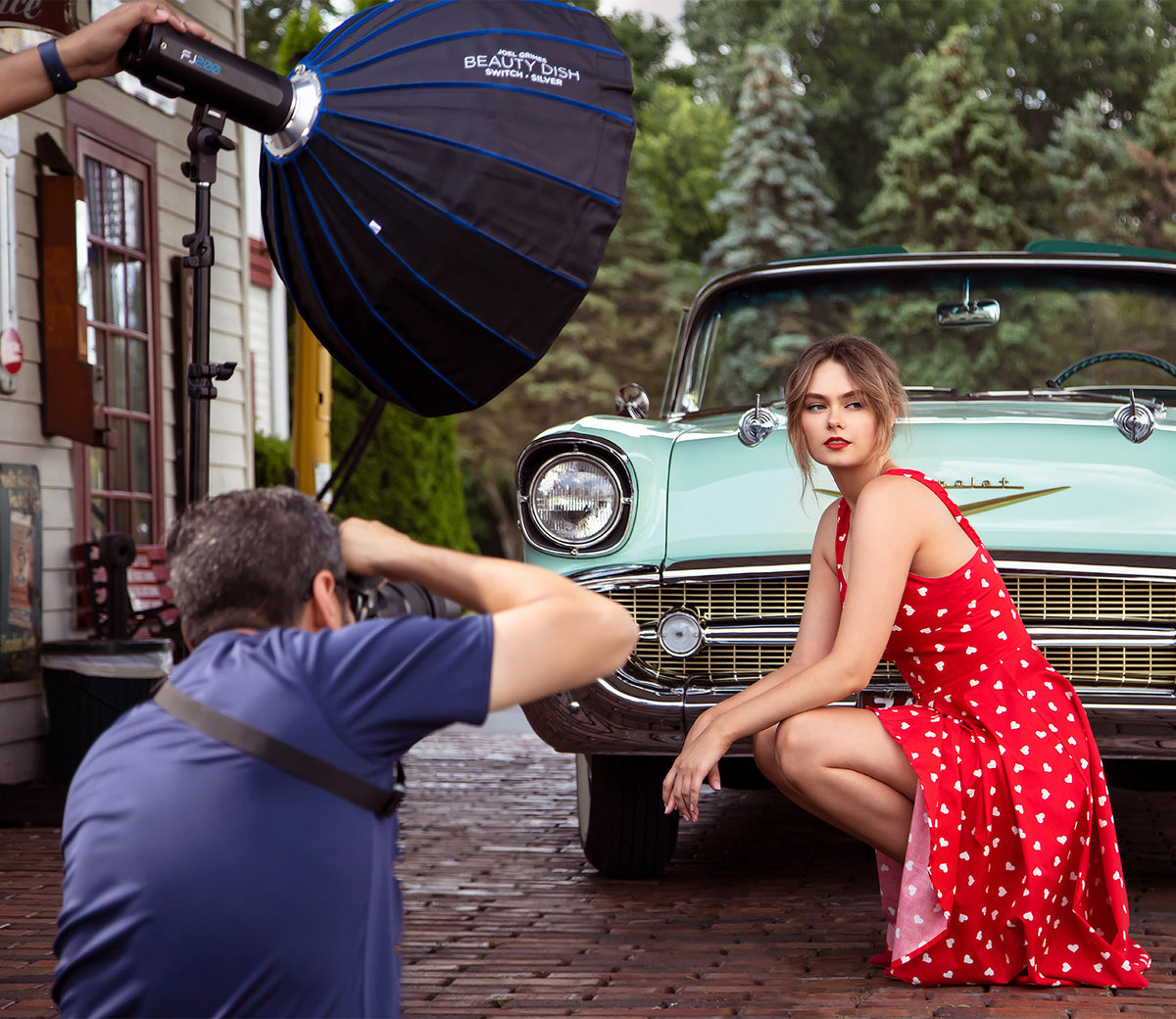 FJ200 Strobe with Beauty Dish On-Location